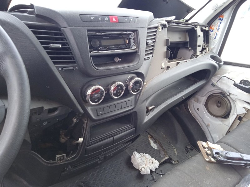 iveco daily vi caja/chasis del año 2015