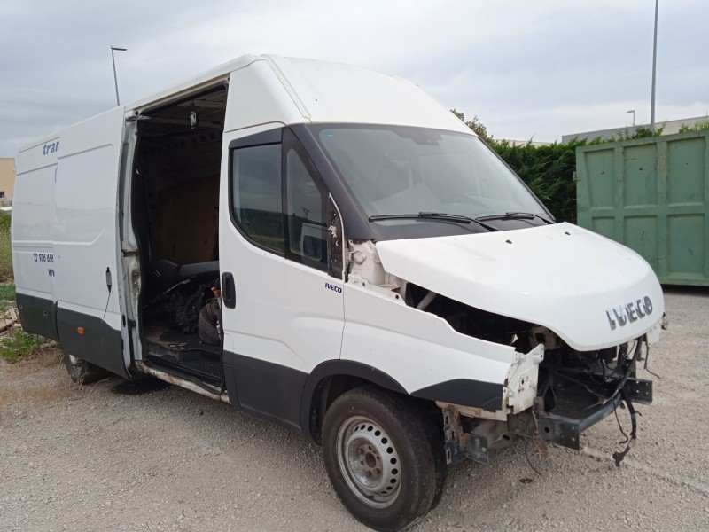 iveco daily vi caja/chasis del año 2015