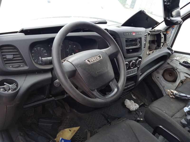 iveco daily vi caja/chasis del año 2015