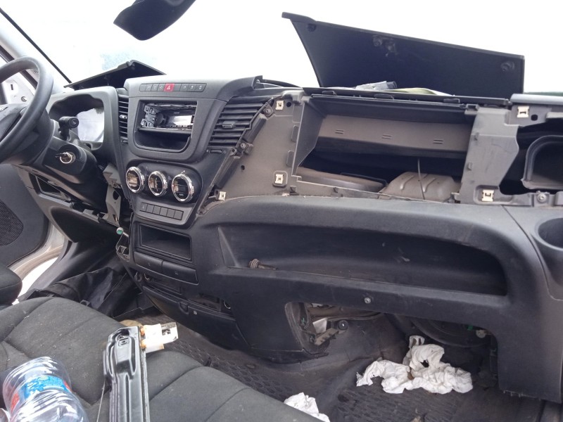 iveco daily vi caja/chasis del año 2015