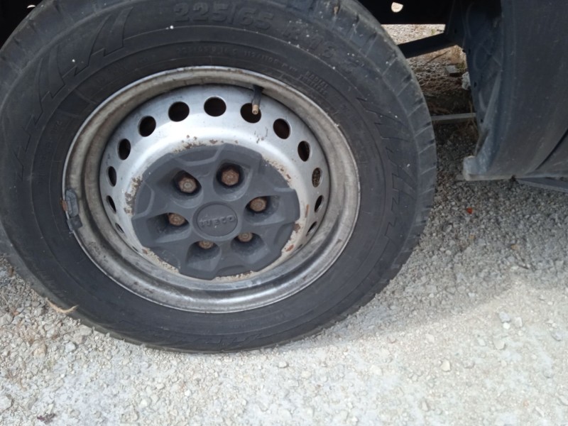 iveco daily vi caja/chasis del año 2015