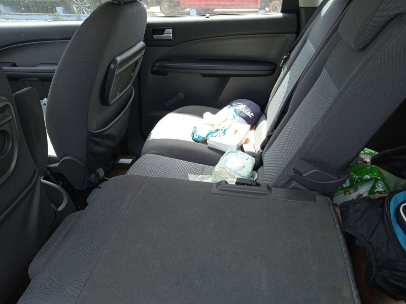 ford focus c-max (dm2) del año 2004