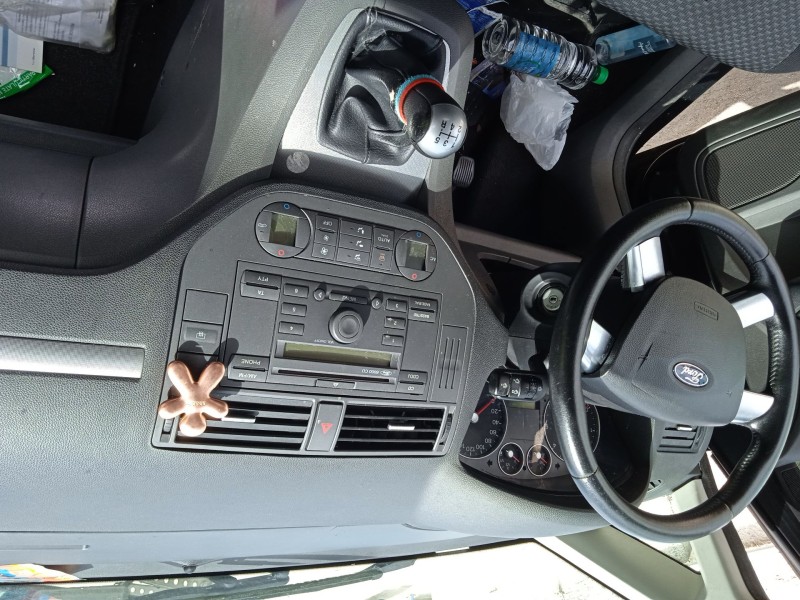 ford focus c-max (dm2) del año 2004