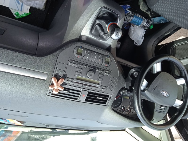 ford focus c-max (dm2) del año 2004