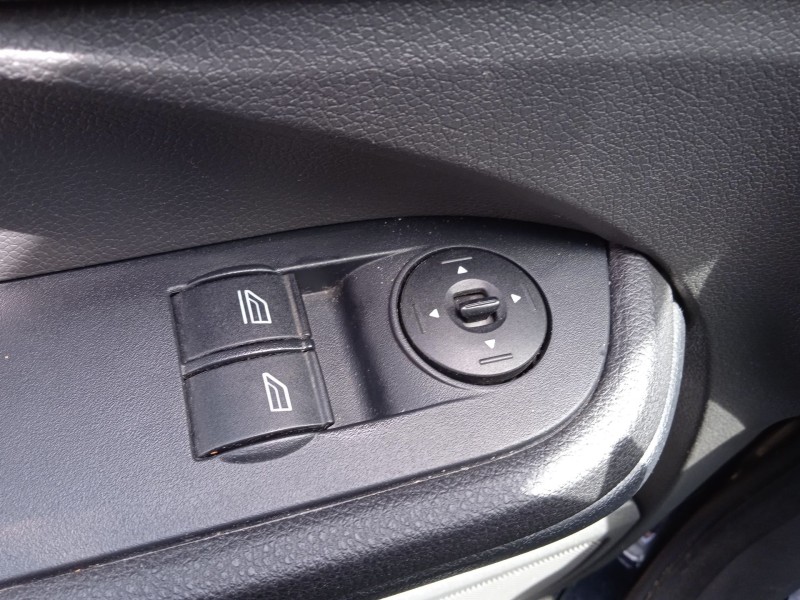 ford focus c-max (dm2) del año 2004