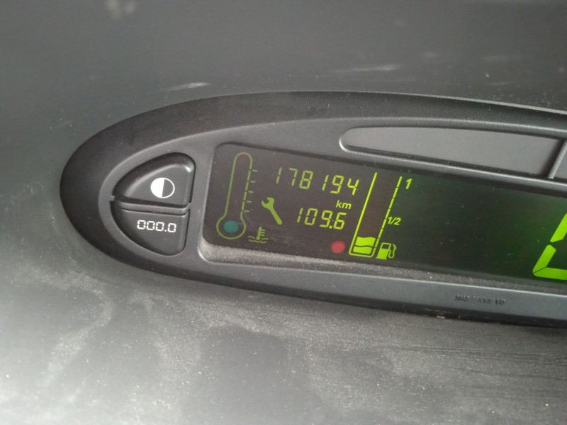 citroën xsara picasso (n68) del año 2009