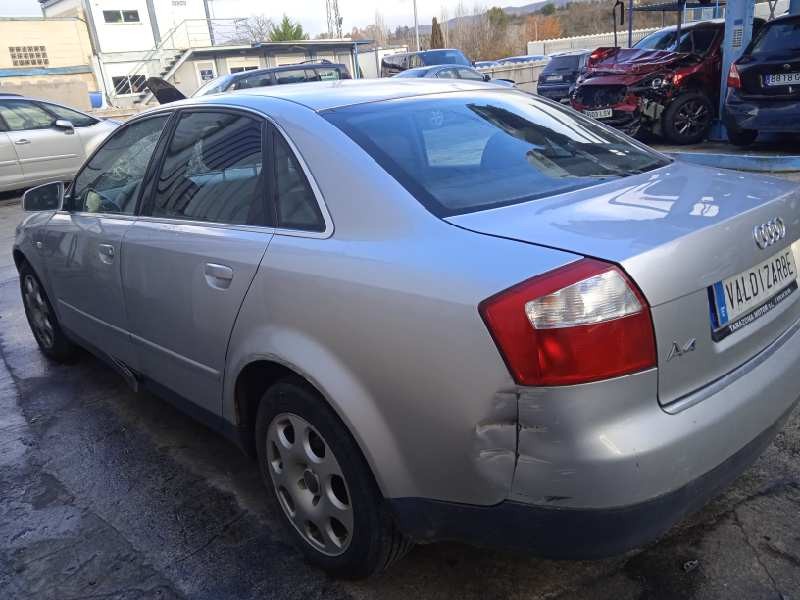 audi a4 berlina (8e) del año 2004