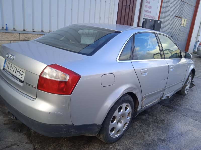 audi a4 berlina (8e) del año 2004
