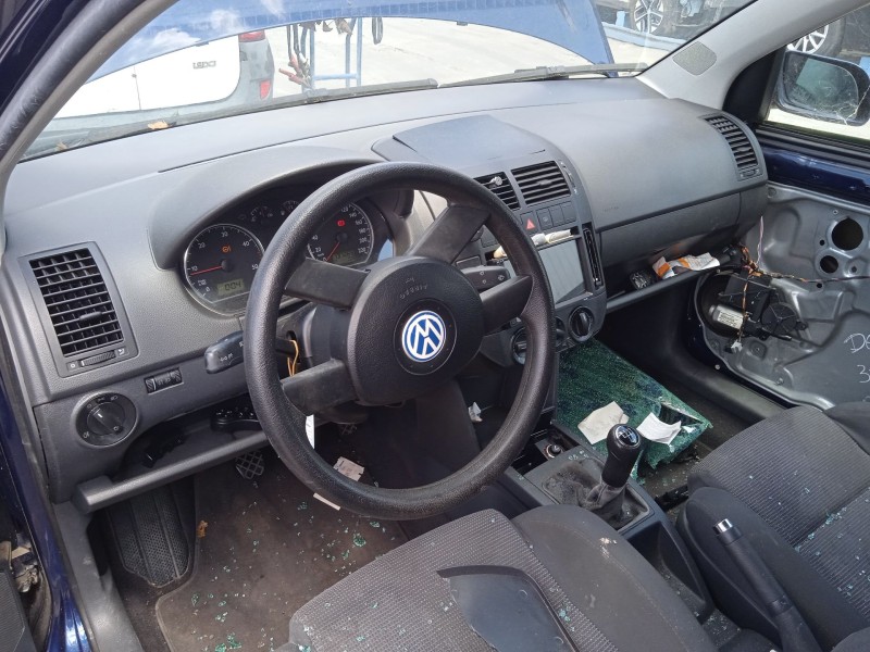 volkswagen polo iv sedán (9a4, 9a2, 9n2, 9a6) del año 2004