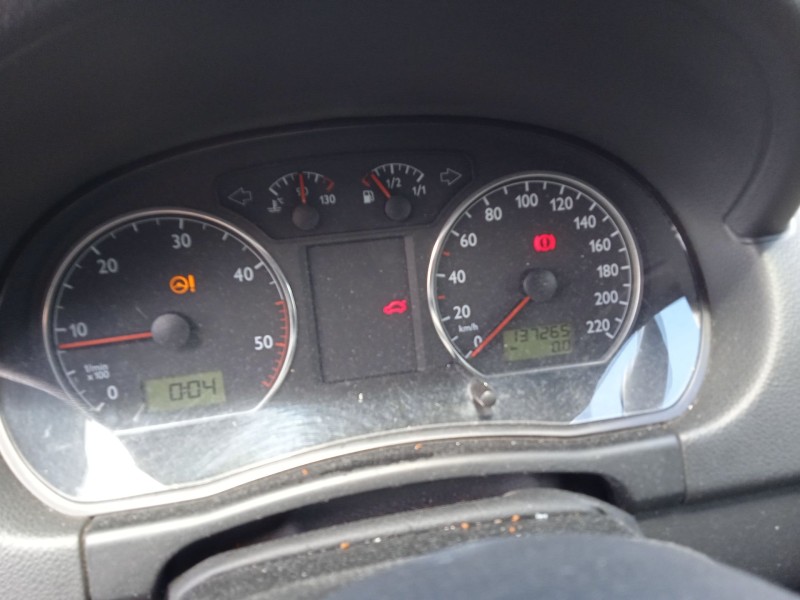 volkswagen polo iv sedán (9a4, 9a2, 9n2, 9a6) del año 2004