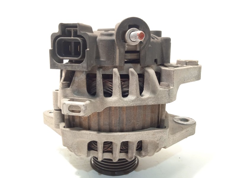 Recambio de alternador para hyundai i30 classic referencia OEM IAM 373002B101 2655447 