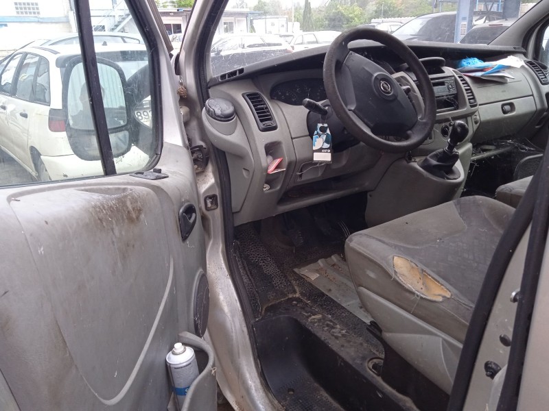 opel vivaro a autobús (x83) del año 2003