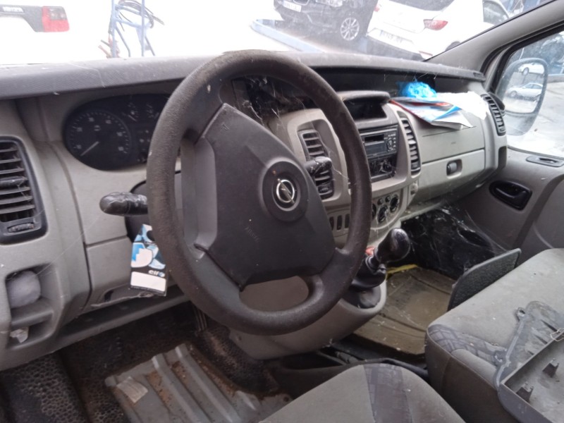 opel vivaro a autobús (x83) del año 2003