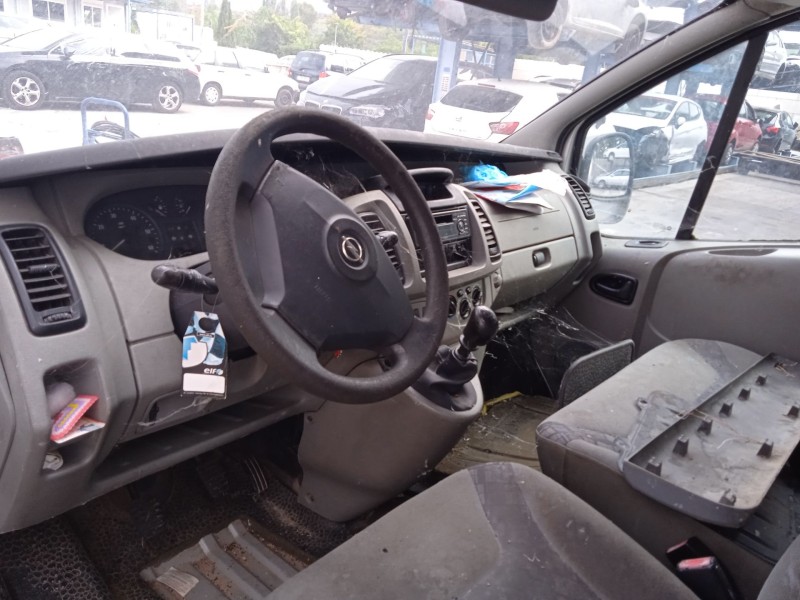 opel vivaro a autobús (x83) del año 2003