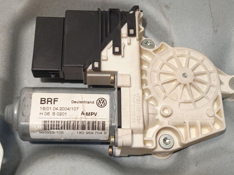 Recambio de elevalunas trasero derecho para volkswagen touran (1t1) advance referencia OEM IAM 1T0839730H 1K0959704B 