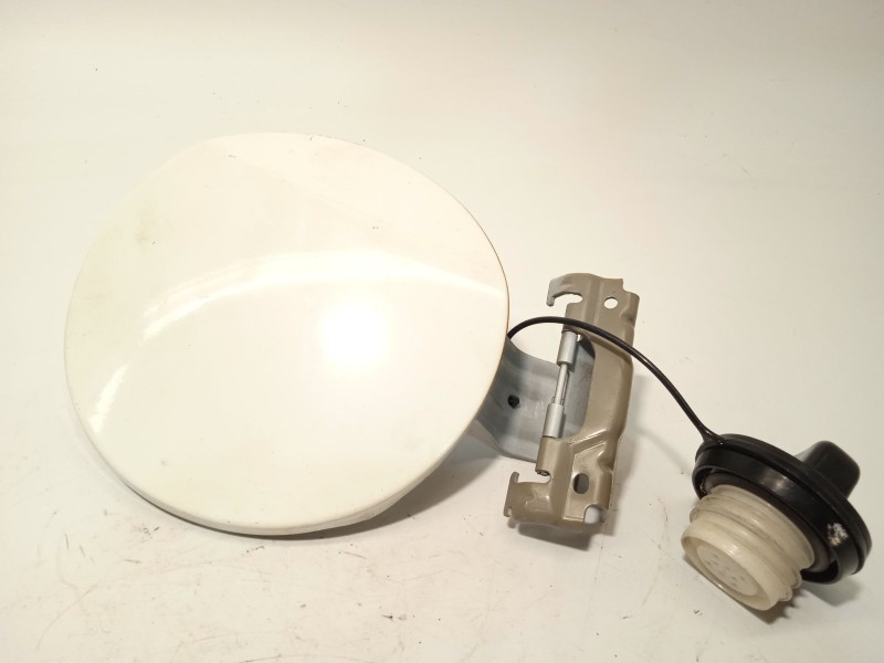 Recambio de tapa exterior combustible para nissan note acenta referencia OEM IAM G88303VVMA  