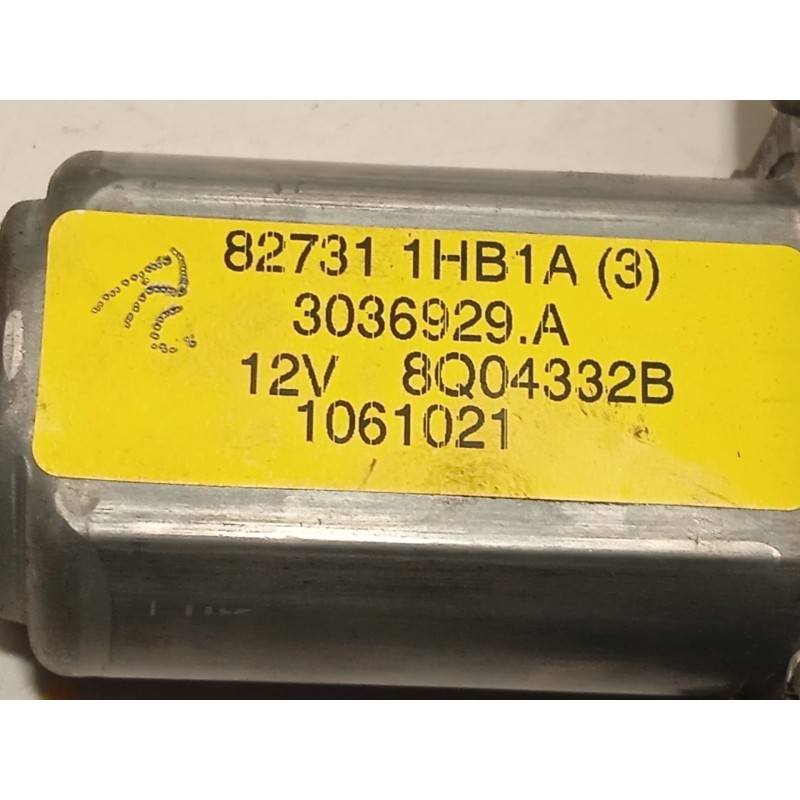 Recambio de elevalunas trasero derecho para nissan note acenta referencia OEM IAM 827003VV0A 827311HB1A 827003VV0AUC