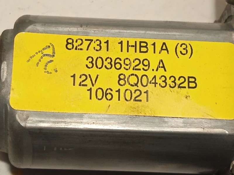Recambio de elevalunas trasero derecho para nissan note acenta referencia OEM IAM 827003VV0A 827311HB1A 827003VV0AUC