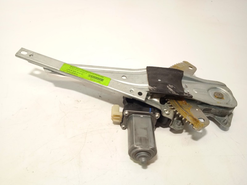 Recambio de elevalunas trasero izquierdo para nissan note acenta referencia OEM IAM 827013VV0A 827301HB1A 827013VV0AUC