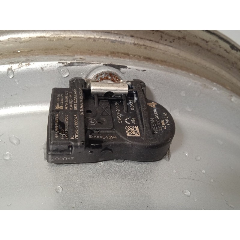 Recambio de llanta para nissan note acenta referencia OEM IAM SA303VU1A D03003VU1A 