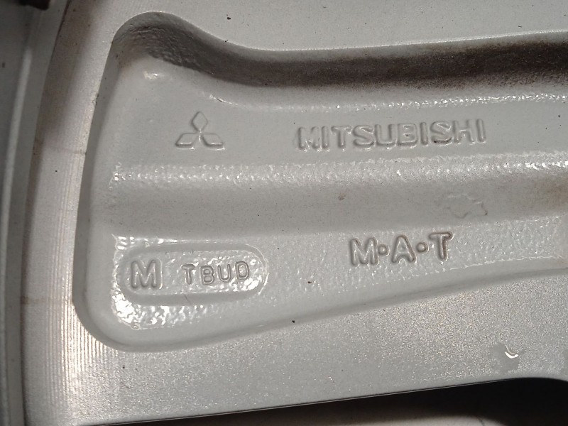 Recambio de llanta para mitsubishi asx 2.0 mivec cat referencia OEM IAM 4250F838  