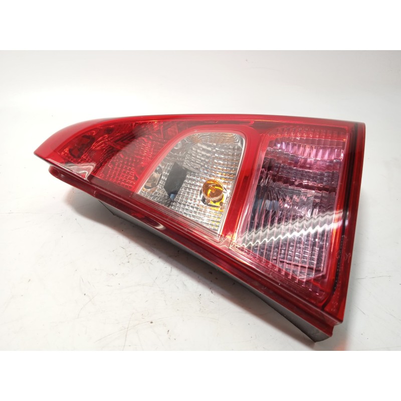 Recambio de piloto trasero derecho para dacia logan 1.2 16v cat referencia OEM IAM 8200744759 62421102 