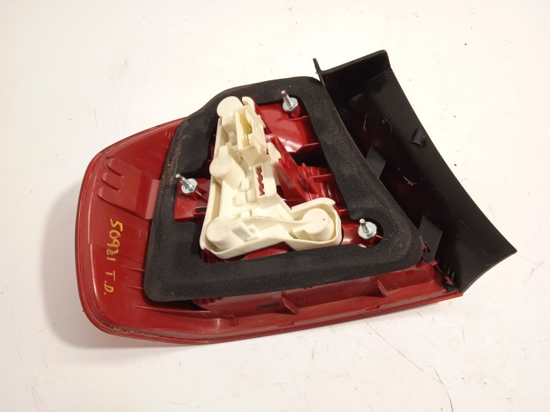 Recambio de piloto trasero derecho para bmw serie 3 berlina (e90) 320d referencia OEM IAM 6937458 63216937458 