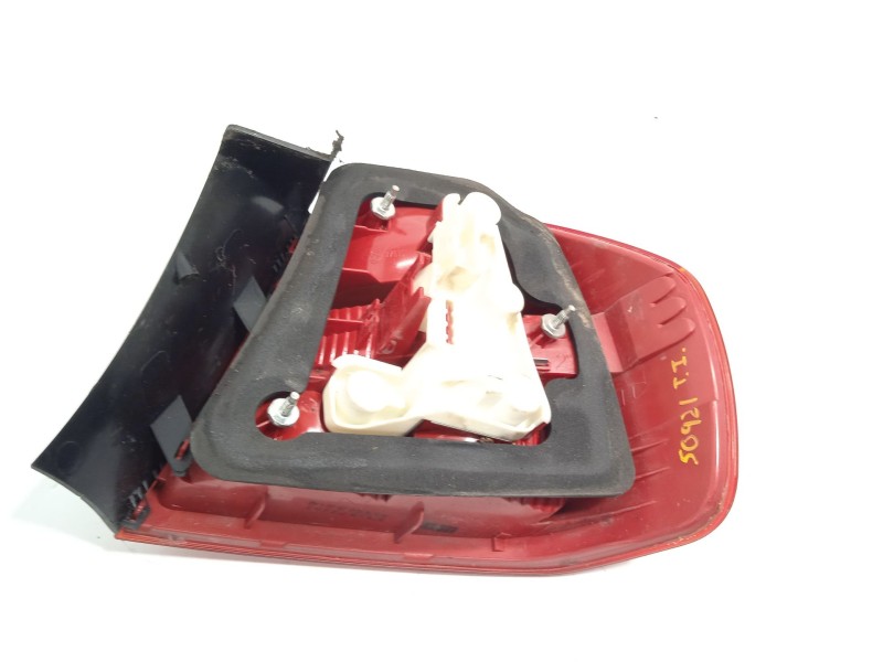 Recambio de piloto trasero izquierdo para bmw serie 3 berlina (e90) 320d referencia OEM IAM 6937457 63216937457 