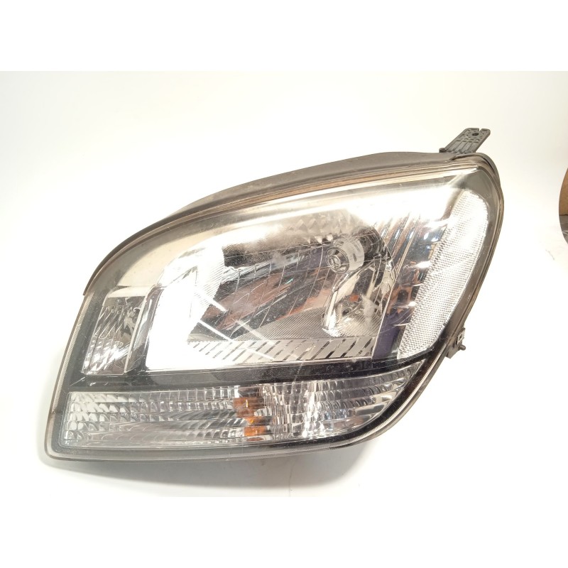 Recambio de faro izquierdo para chevrolet orlando lt referencia OEM IAM 95025585  