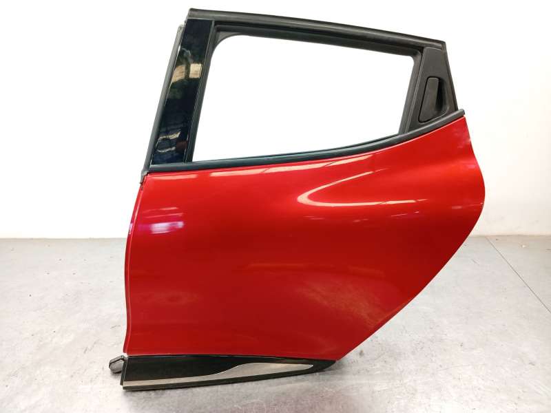 PUERTA TRASERA IZQUIERDA 821016892R 