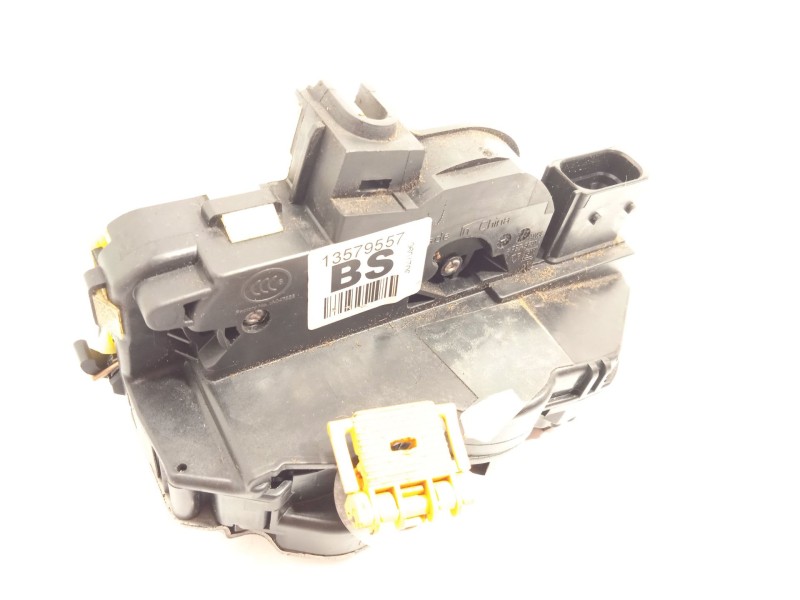 Recambio de cerradura puerta trasera izquierda para chevrolet orlando lt referencia OEM IAM 13579557  