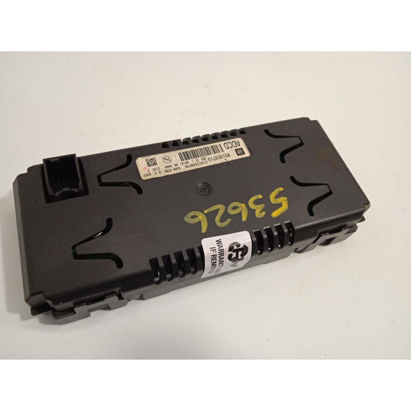 Recambio de pantalla multifuncion para chevrolet orlando lt referencia OEM IAM 95192371  