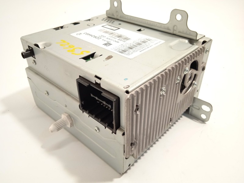 Recambio de sistema audio / radio cd para chevrolet orlando lt referencia OEM IAM 22924493  