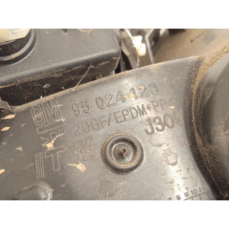 Recambio de tapa exterior combustible para chevrolet orlando lt referencia OEM IAM 95024123  