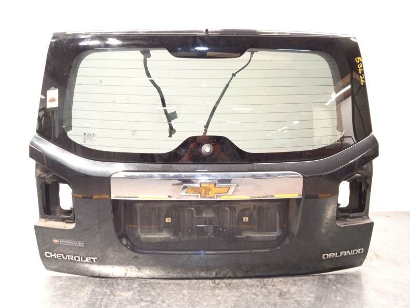 Recambio de porton trasero para chevrolet orlando lt referencia OEM IAM 95225551  