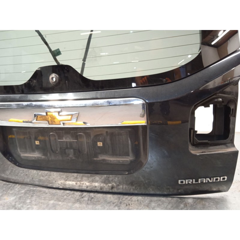 Recambio de porton trasero para chevrolet orlando lt referencia OEM IAM 95225551  