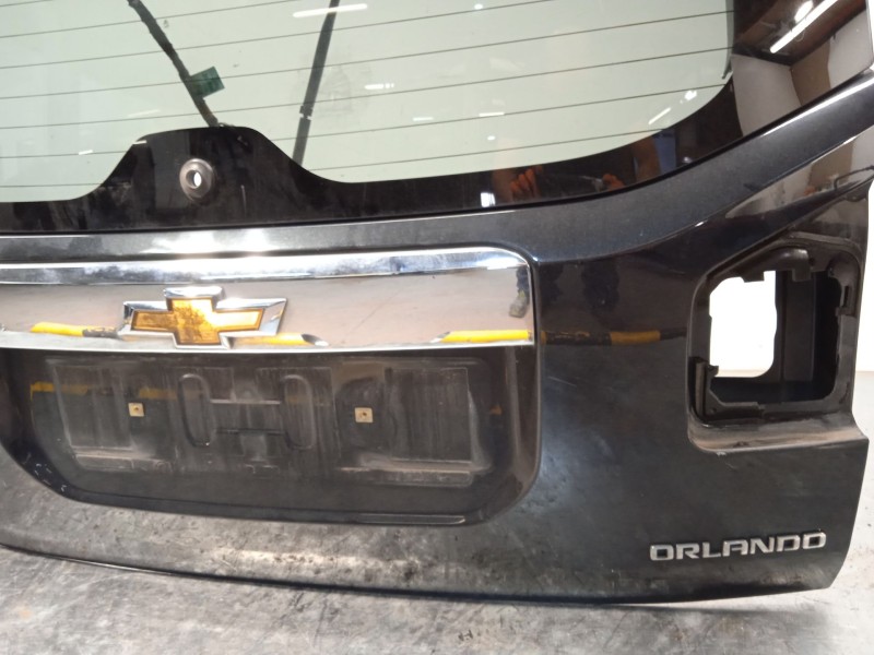 Recambio de porton trasero para chevrolet orlando lt referencia OEM IAM 95225551  