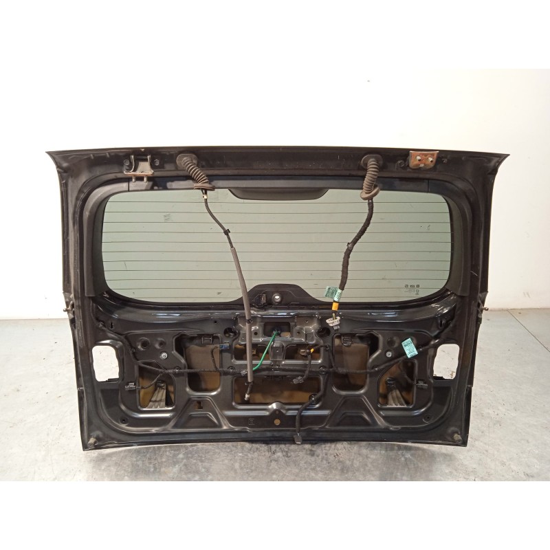 Recambio de porton trasero para chevrolet orlando lt referencia OEM IAM 95225551  