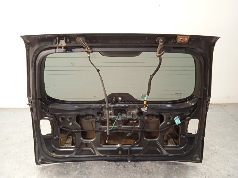 Recambio de porton trasero para chevrolet orlando lt referencia OEM IAM 95225551  