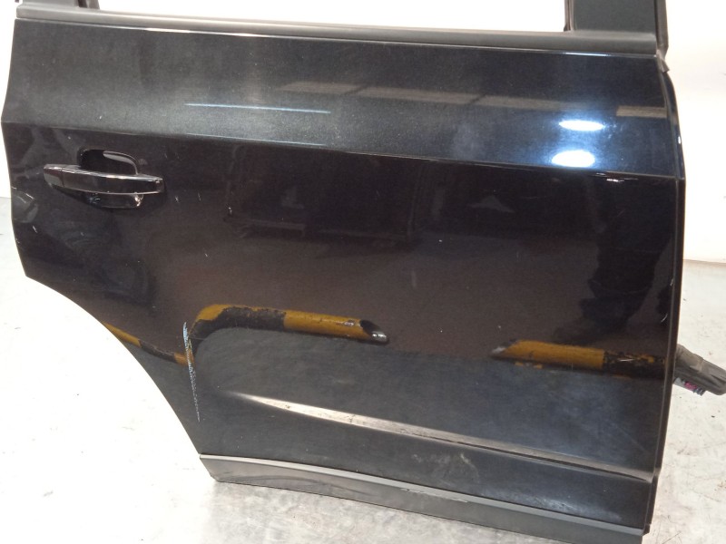 Recambio de puerta trasera derecha para chevrolet orlando lt referencia OEM IAM 95242607  