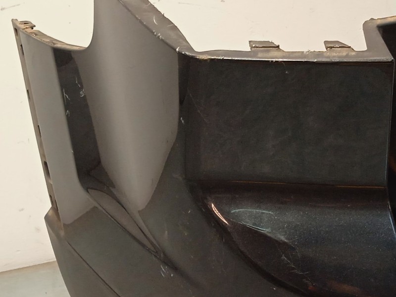 Recambio de paragolpes trasero para chevrolet orlando lt referencia OEM IAM 95913302  