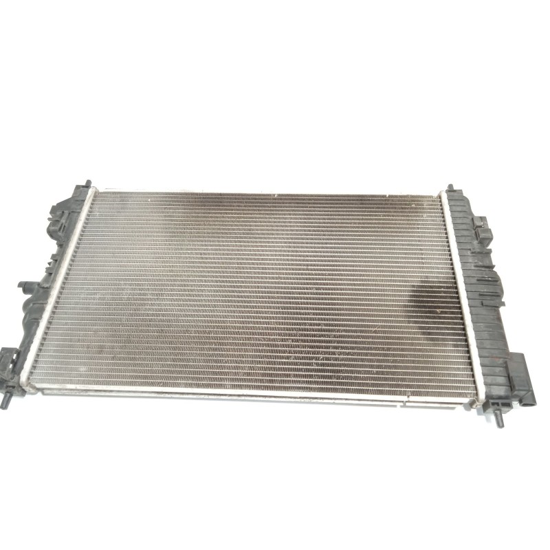 Recambio de radiador agua para chevrolet orlando lt referencia OEM IAM 13267666  