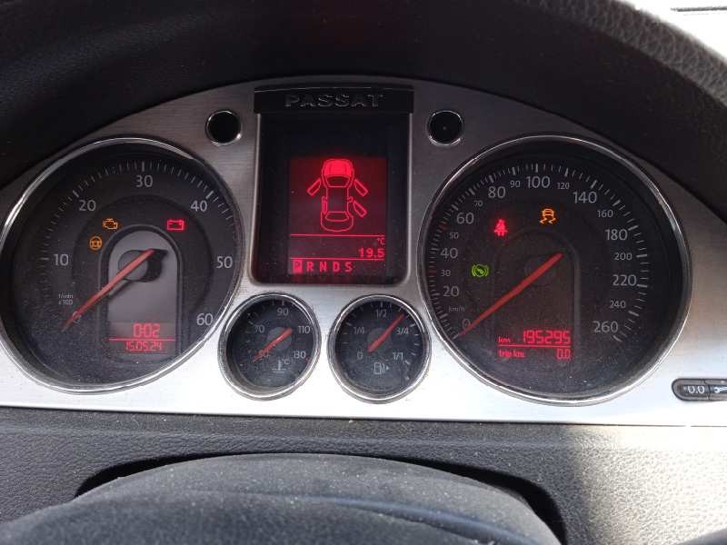 Recambio de cuadro instrumentos para volkswagen passat variant (3c5) trendline referencia OEM IAM 3C0920870QX 3C0920870QX000 