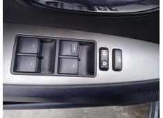 toyota avensis station wagon (_t27_) del año 2011 2