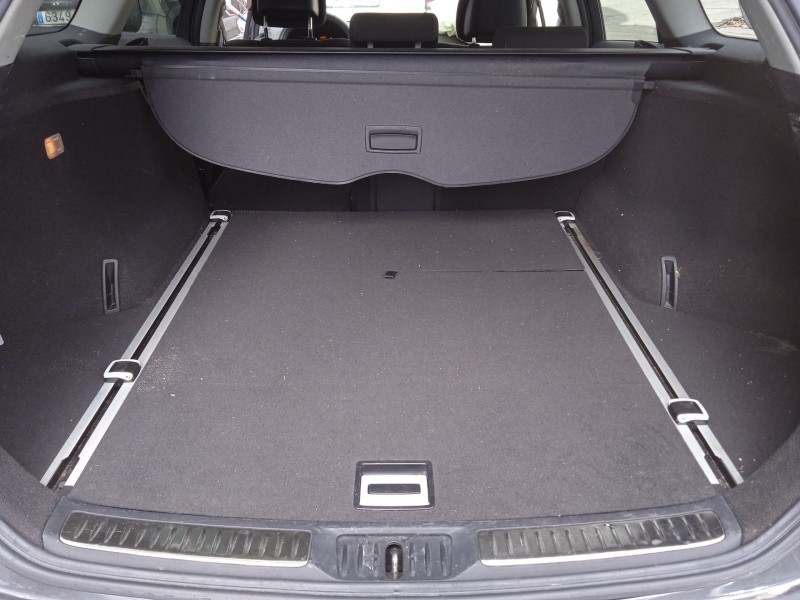 toyota avensis station wagon (_t27_) del año 2011