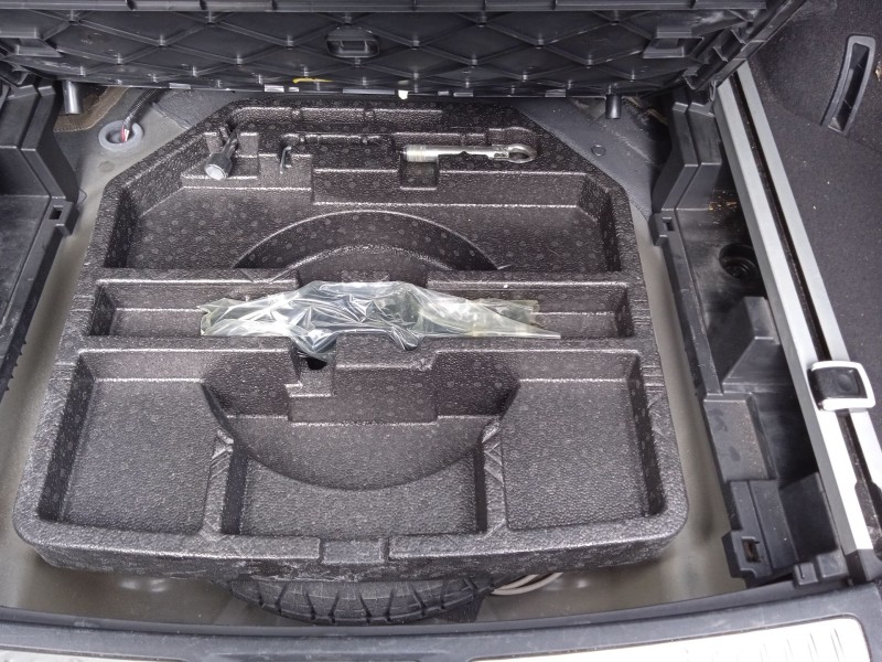 toyota avensis station wagon (_t27_) del año 2011