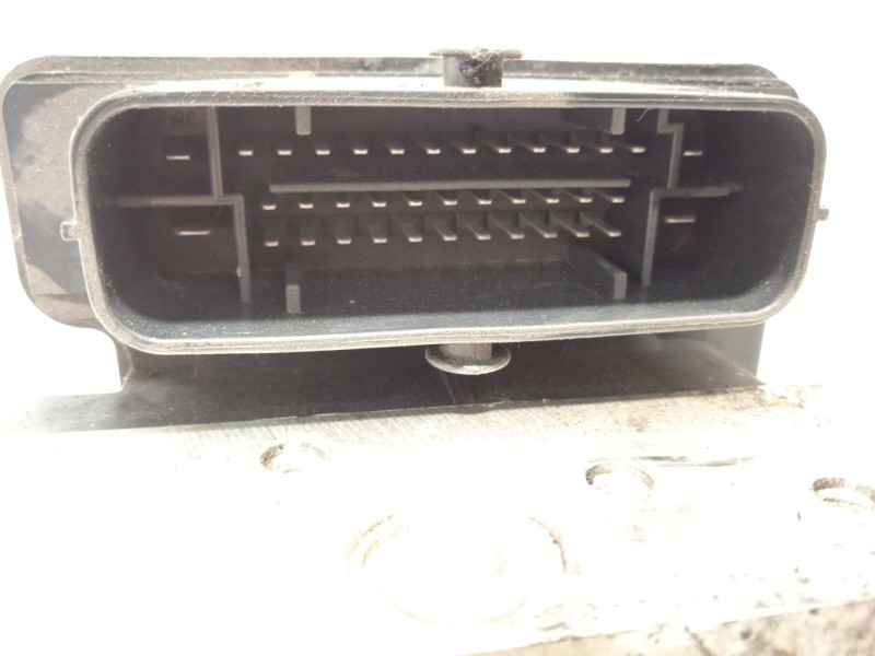 Recambio de abs para hyundai i30 (gd) style referencia OEM IAM 58920A6210 6158945200 A658920500