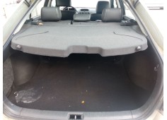 toyota avensis (_t25_) del año 2005 2