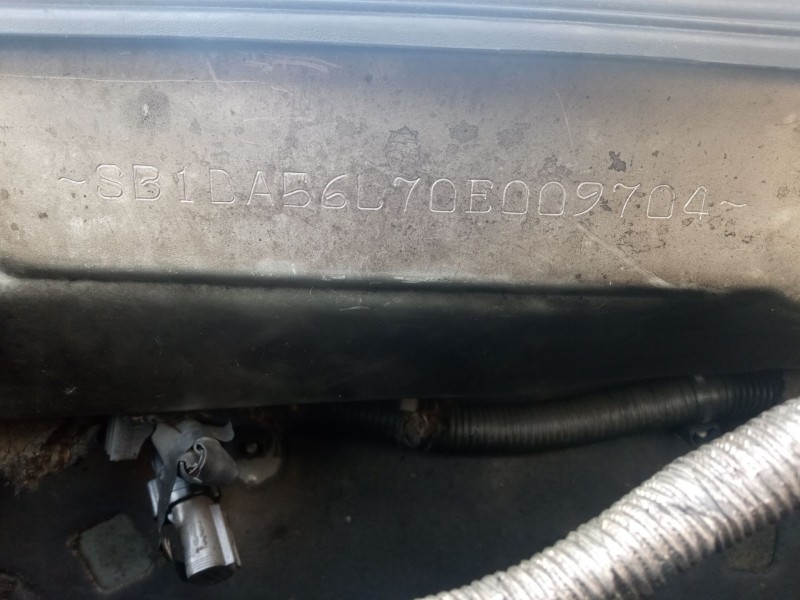 toyota avensis (_t25_) del año 2005