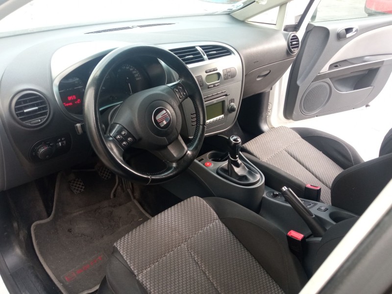 seat leon (1p1) del año 2008